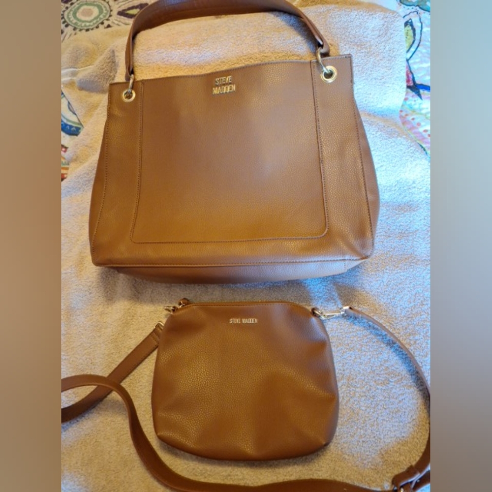 Pair Steve Madden purses - Picture 2 of 5